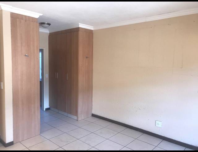 2 BEDROOM TOWNHOUSE SOLD IN MEYERSDAL